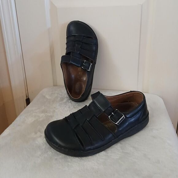 Birkenstock Other - Birkenstock Madeira Black Leather fisherman Closed Toe Buckle Sandal EU 41 Y2K